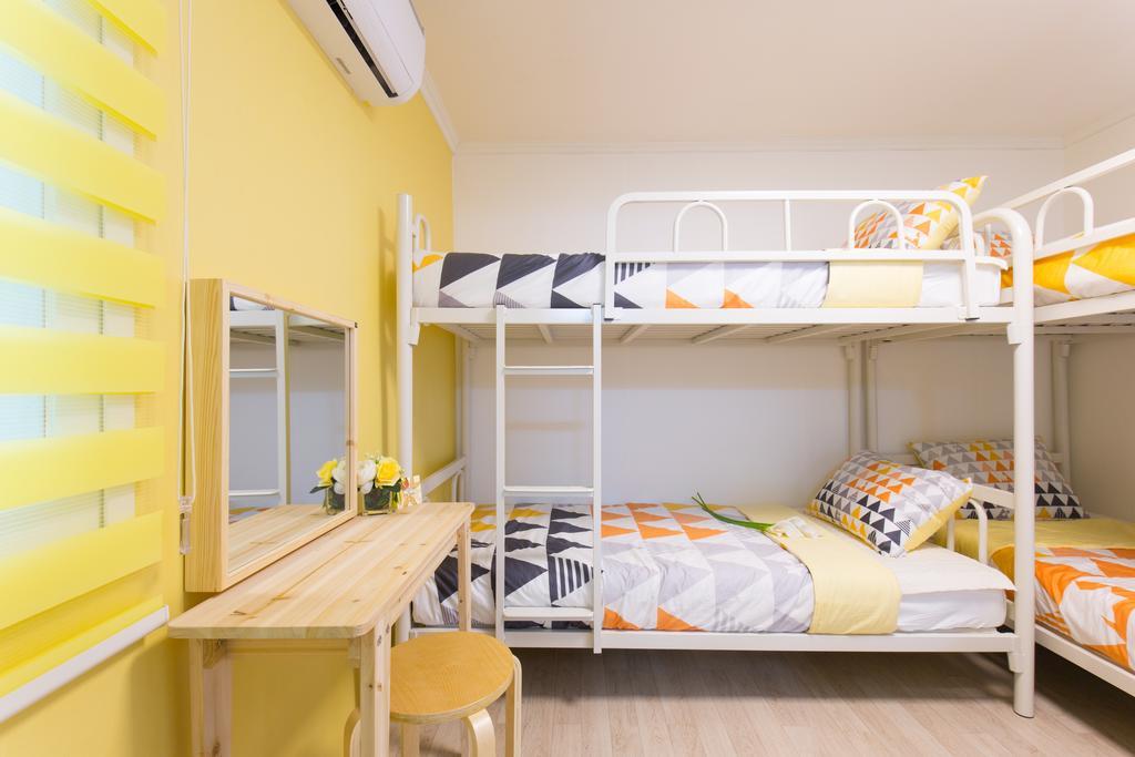 Stay Now Hongdae Seoul Luaran gambar