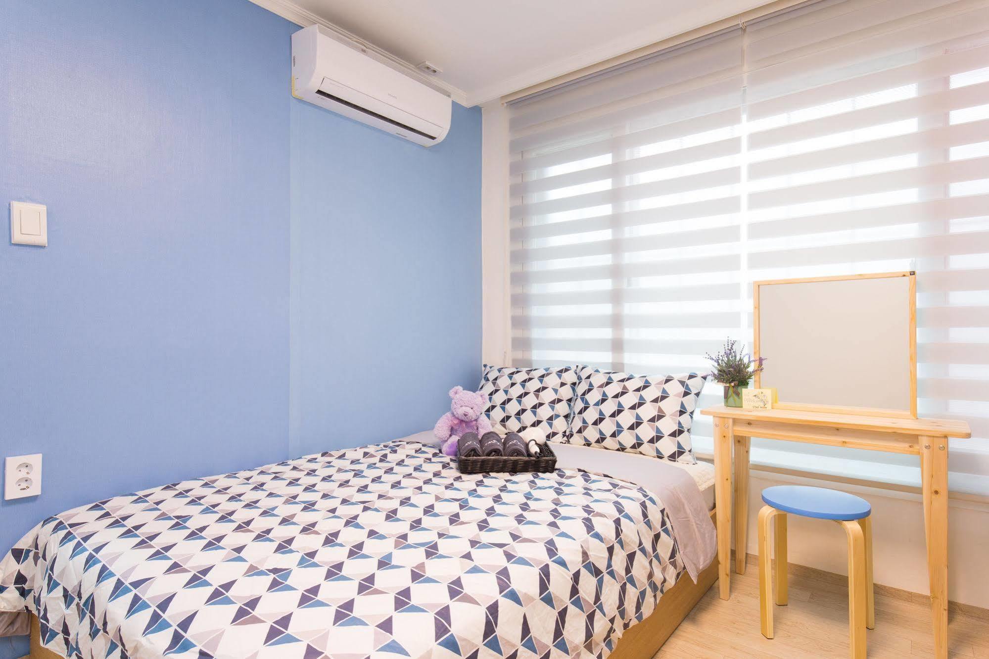 Stay Now Hongdae Seoul Luaran gambar