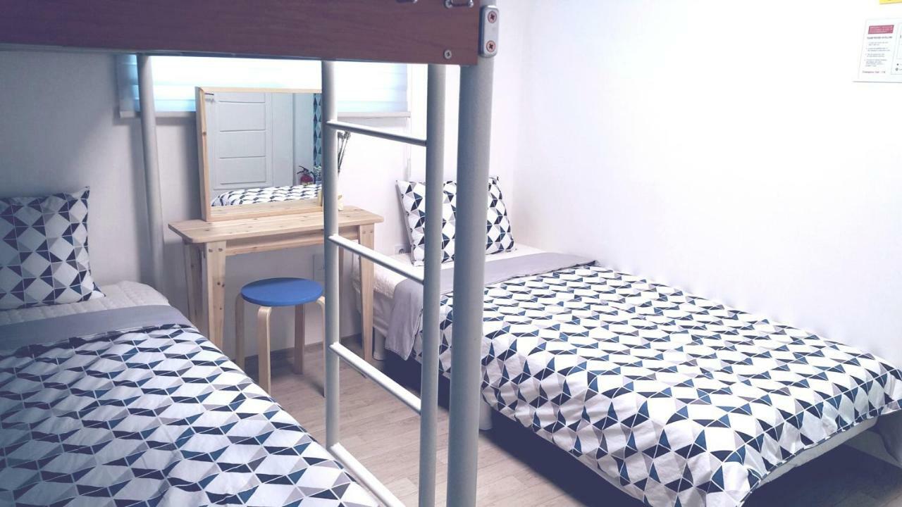Stay Now Hongdae Seoul Luaran gambar